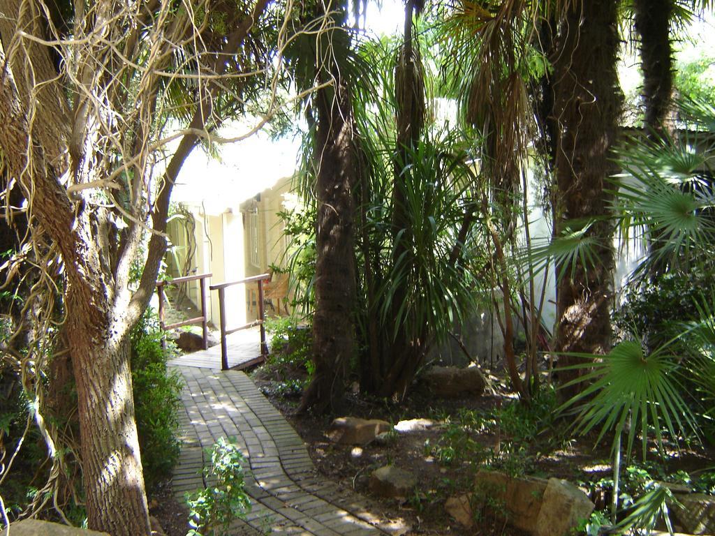 Ladybrand Guest House 3*